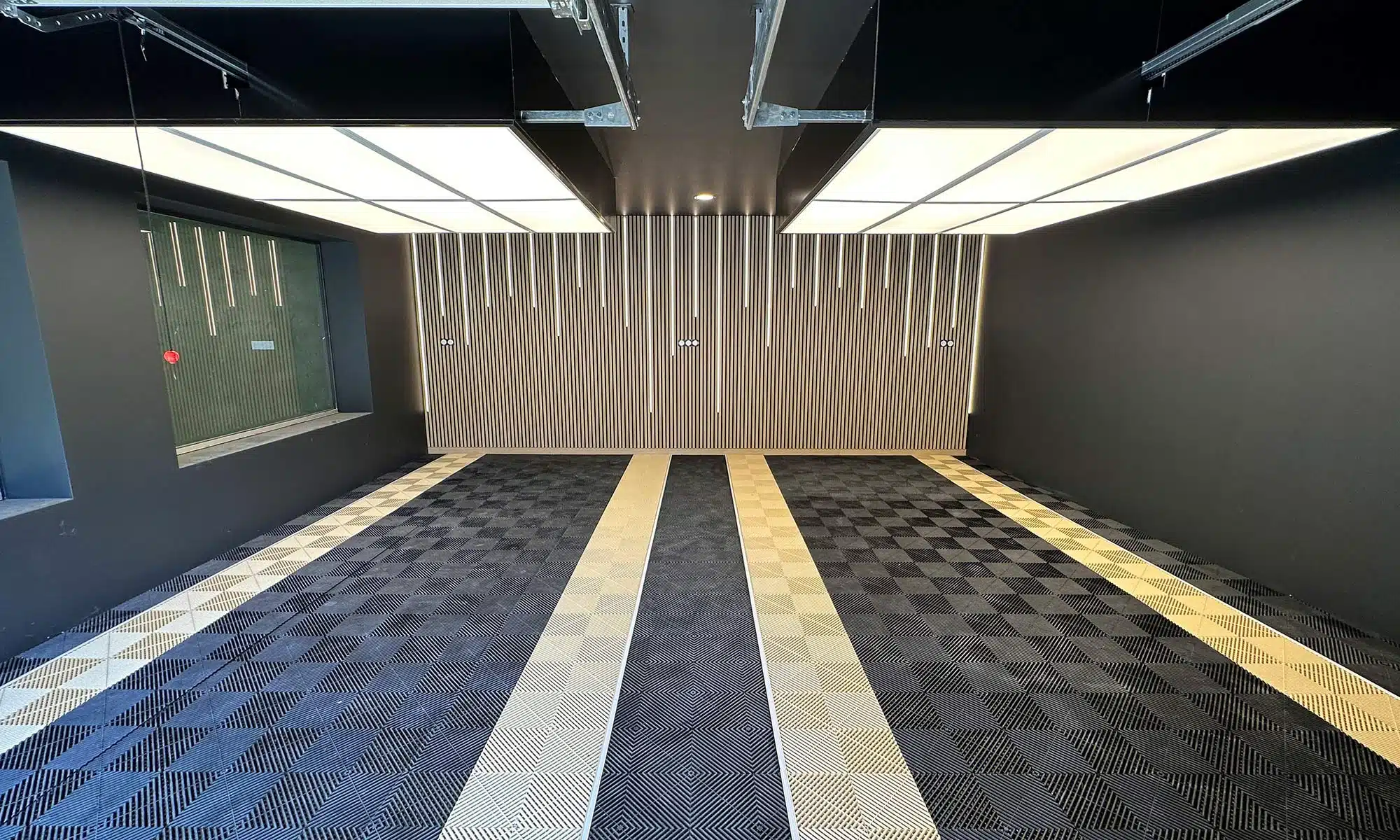 Aménagement d'un garage sur mesure avec éclairage led