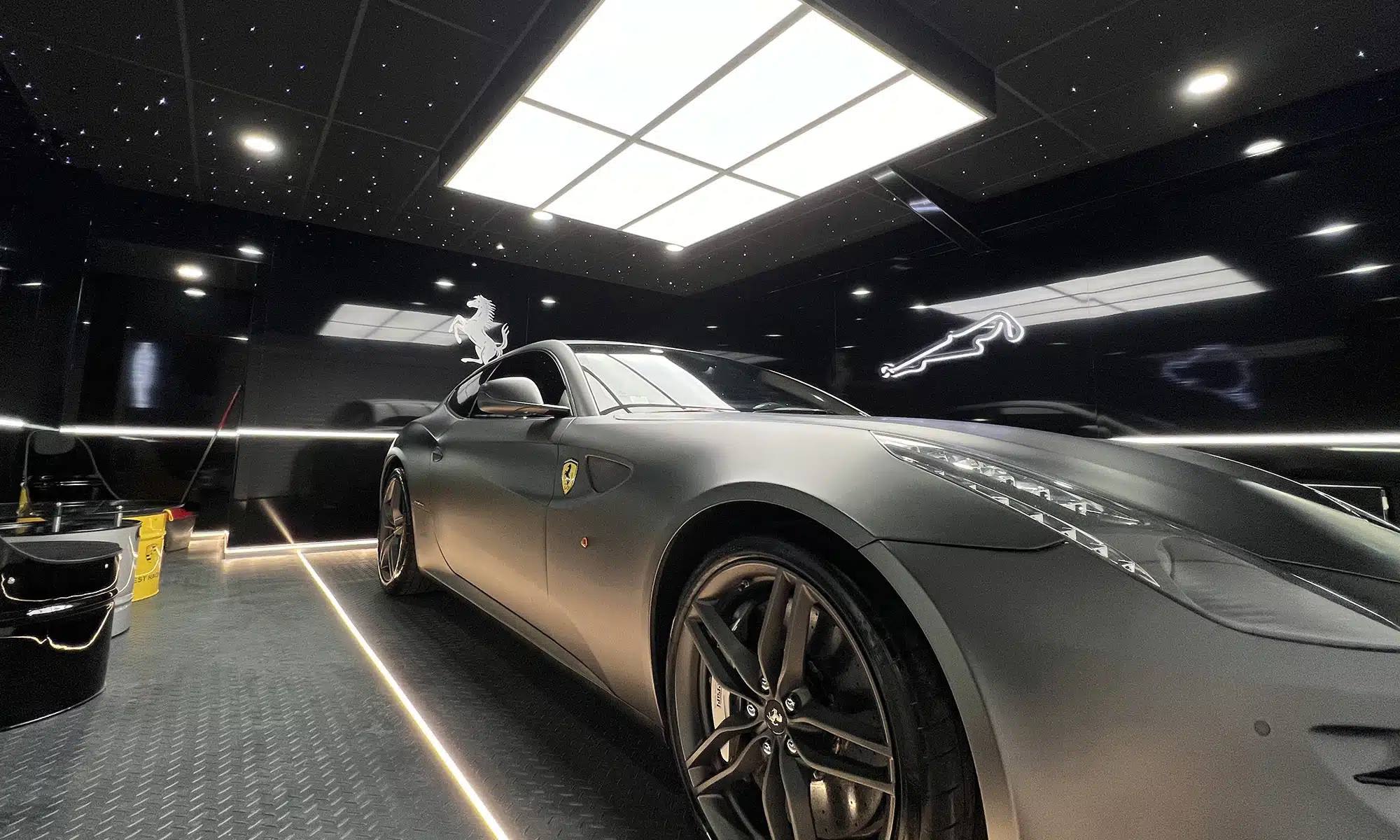 Aménagement de garage Ferrari